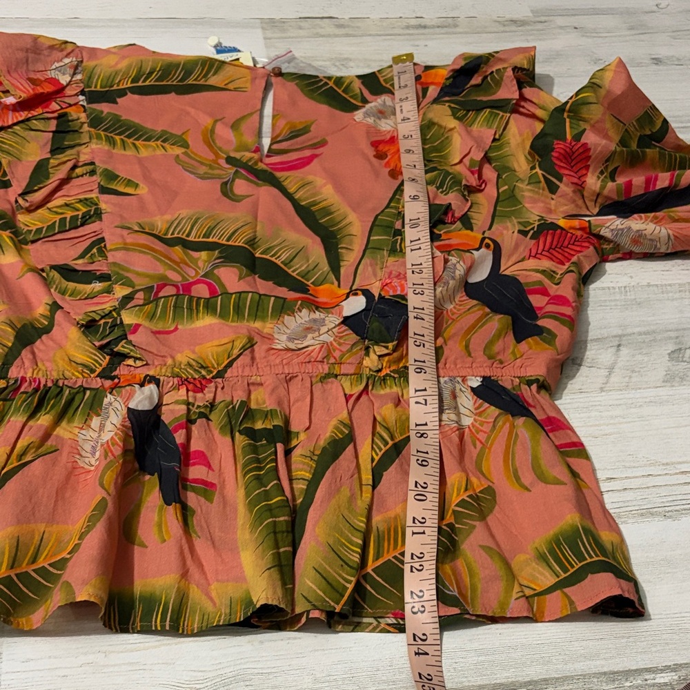 FARM Rio Yasmine Parrot Ruffle Blouse Size Large NWT - Picture 11 of 14